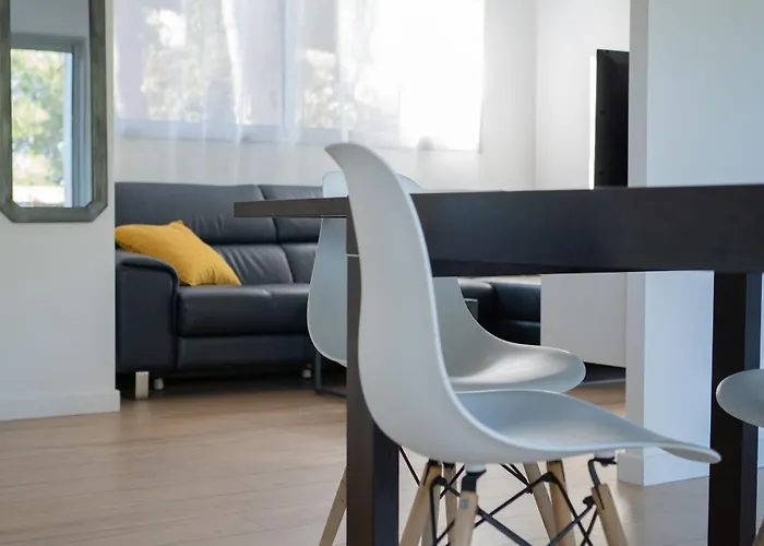 Vue Panoramique Au Mont St Clair *